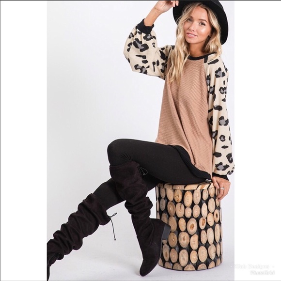 Waffle Knit Color Block Leopard Top - Picture 3 of 8